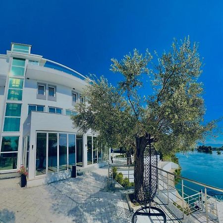 Principe Del Lago Canaj Bagian luar foto